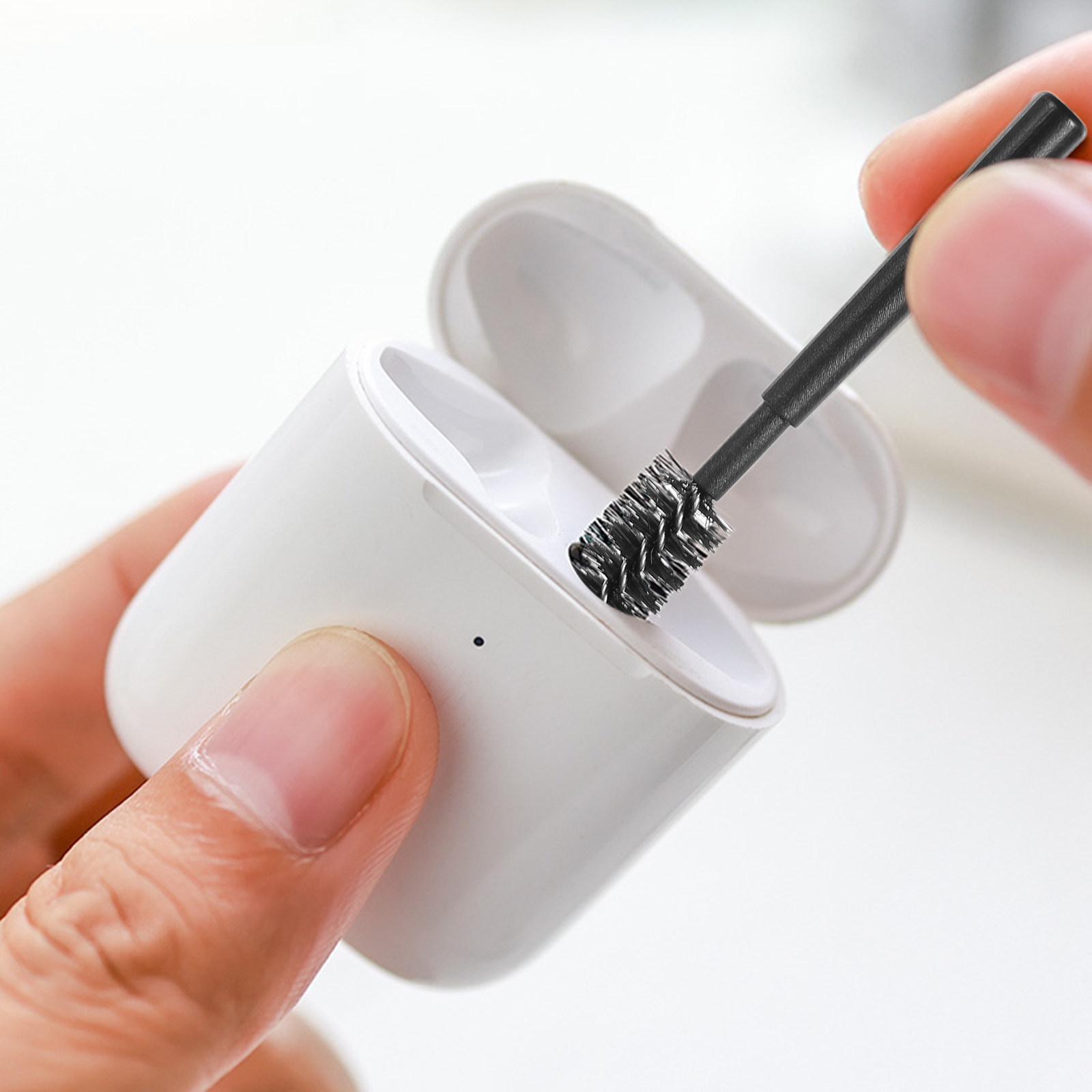 Wireless Earbuds Case - แปรงทำความสะอาดเคสหูฟัง 12 ชิ้น ขนาดเล็กคุณภาพสูง สำหรับทำความสะอาดช่องว่างเล็กๆ ปลอดภัยสำหรับหูฟังไร้สายและกล่องชาร์จ